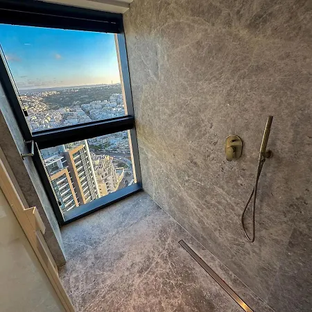 Luxury 360 Sea View 27th Floor In Mercury Tower St. Julian's