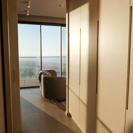 Luxury 360 Sea View 27th Floor In Mercury Tower