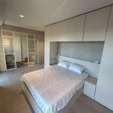 Top Floor Apartment With Roof Pool In St Julians