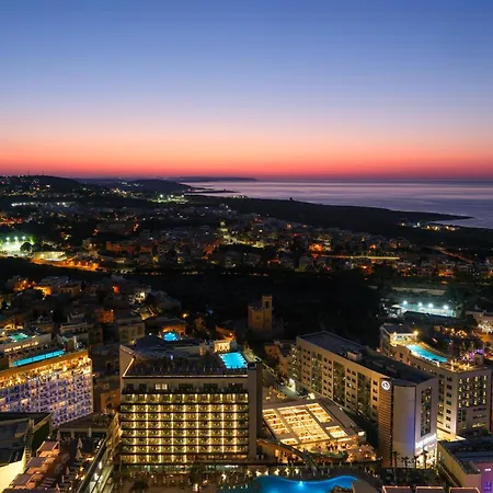 Top Floor Apartment With Roof Pool In St Julians * Сент Джулианс