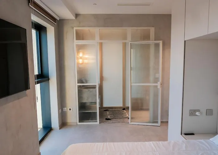 Luxury 360 Sea View 27th Floor In Mercury Tower *