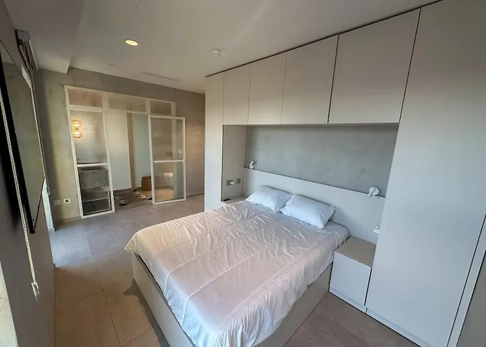 Luxury 360 Sea View 27th Floor In Mercury Tower