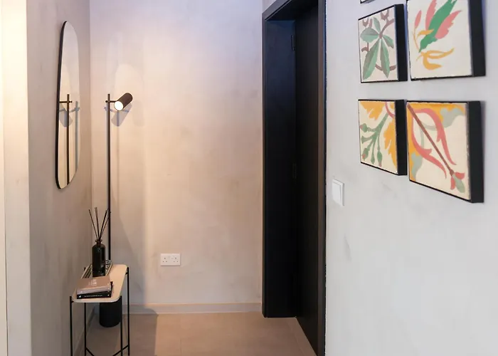 Luxury 360 Sea View 27th Floor In Mercury Tower 公寓