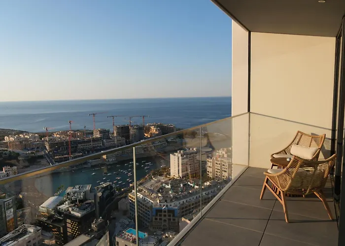 Luxury 360 Sea View 27th Floor In Mercury Tower